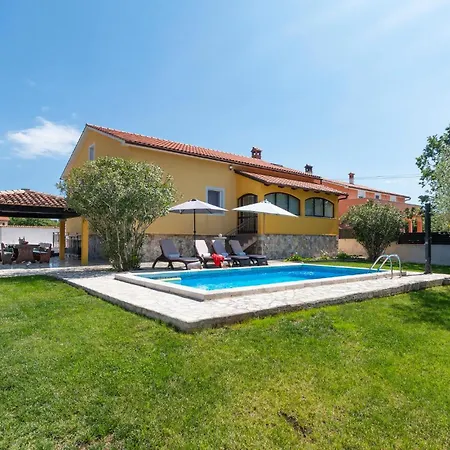 Gorgeous In Svetvinčenat